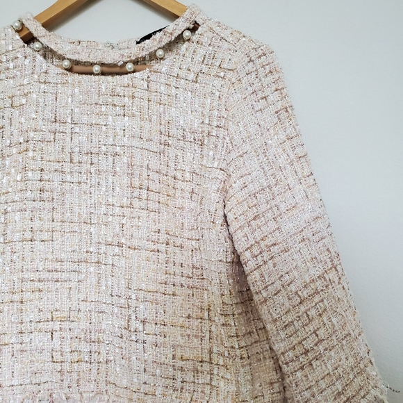πSOLD πZara Tweed Top with Faux Pearl Details - Picture 9 of 12